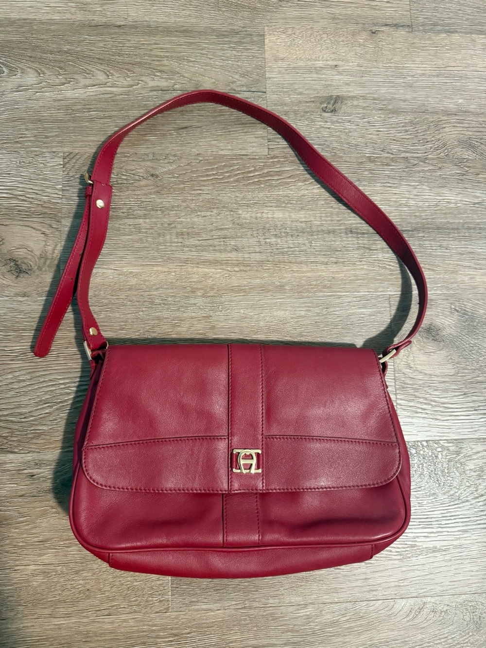 Vintage Etienne Aigner Red Maroon Leather Shoulder Bag